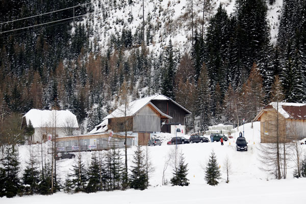 &copy; by www.nikischelle.de